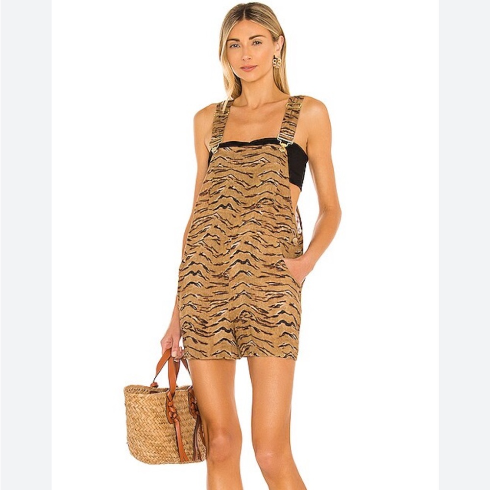 WeWoreWhat Basic Short Overalls in Tiger Print